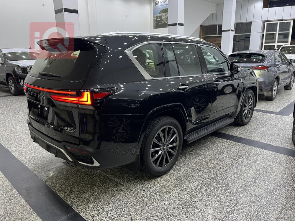 Lexus LX